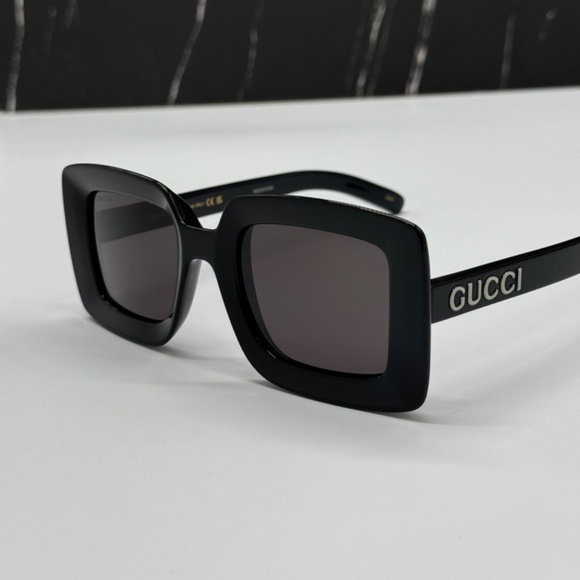 NEW GUCCI SQUARE SUNGLASSES GUCCI GG1718S 001 BLACK GREY EYEWEAR - Picture 5 of 9